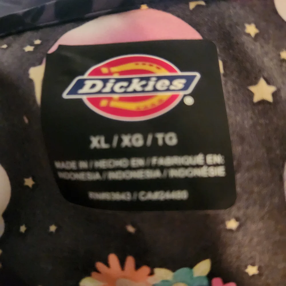 Dickies Star and Floral Print Scrub Top - Picture 2 of 2